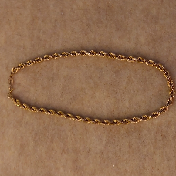 NAPIER 16" GOLD ROPE CHAIN - Picture 3 of 3
